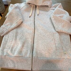 VUORI women’s Restore Long Full Zip Hoodie